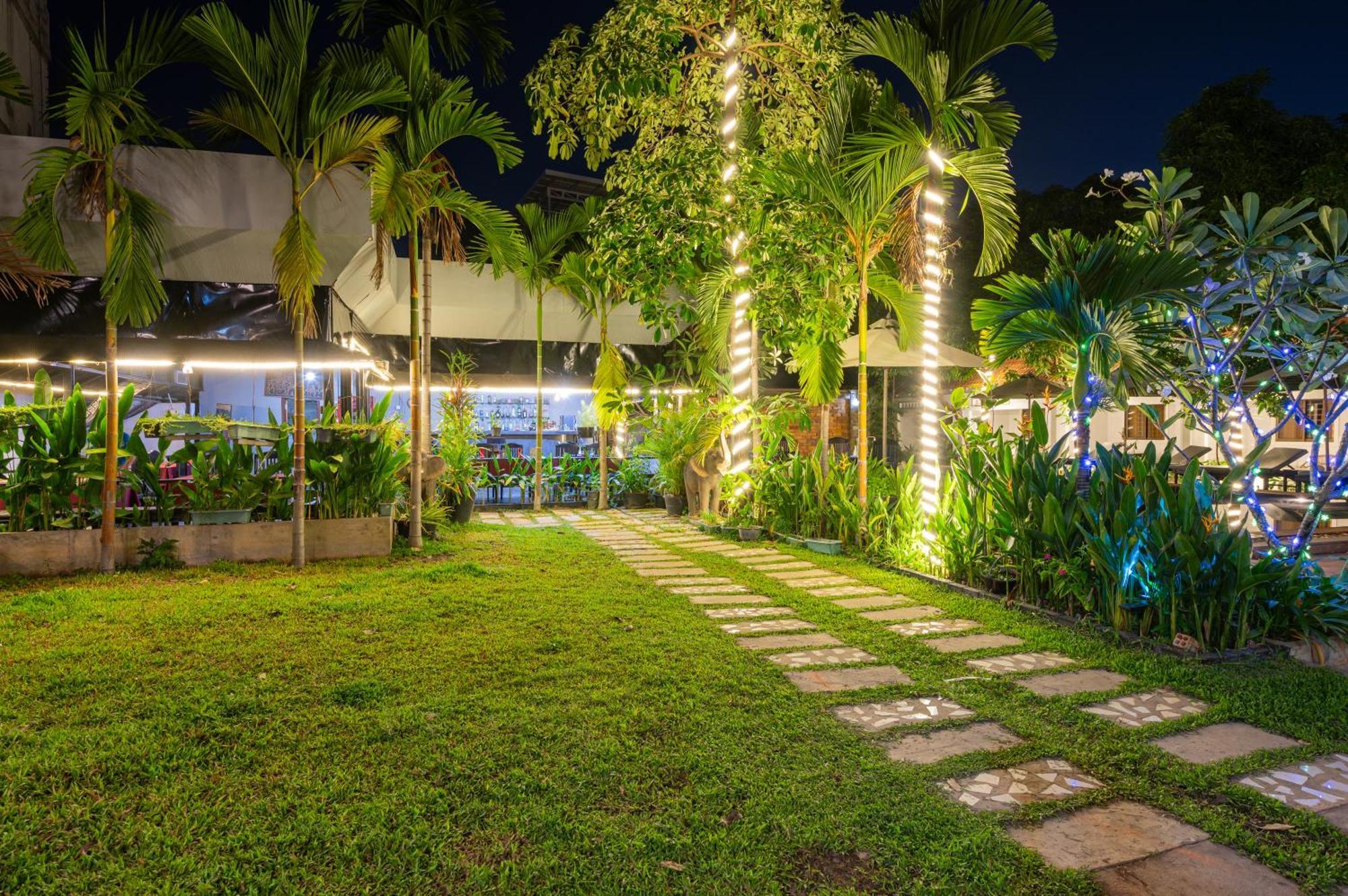 ลิลลี ฮอลิเดย์ โฮเต็ล Hotel เสียมราฐ ภายนอก รูปภาพ